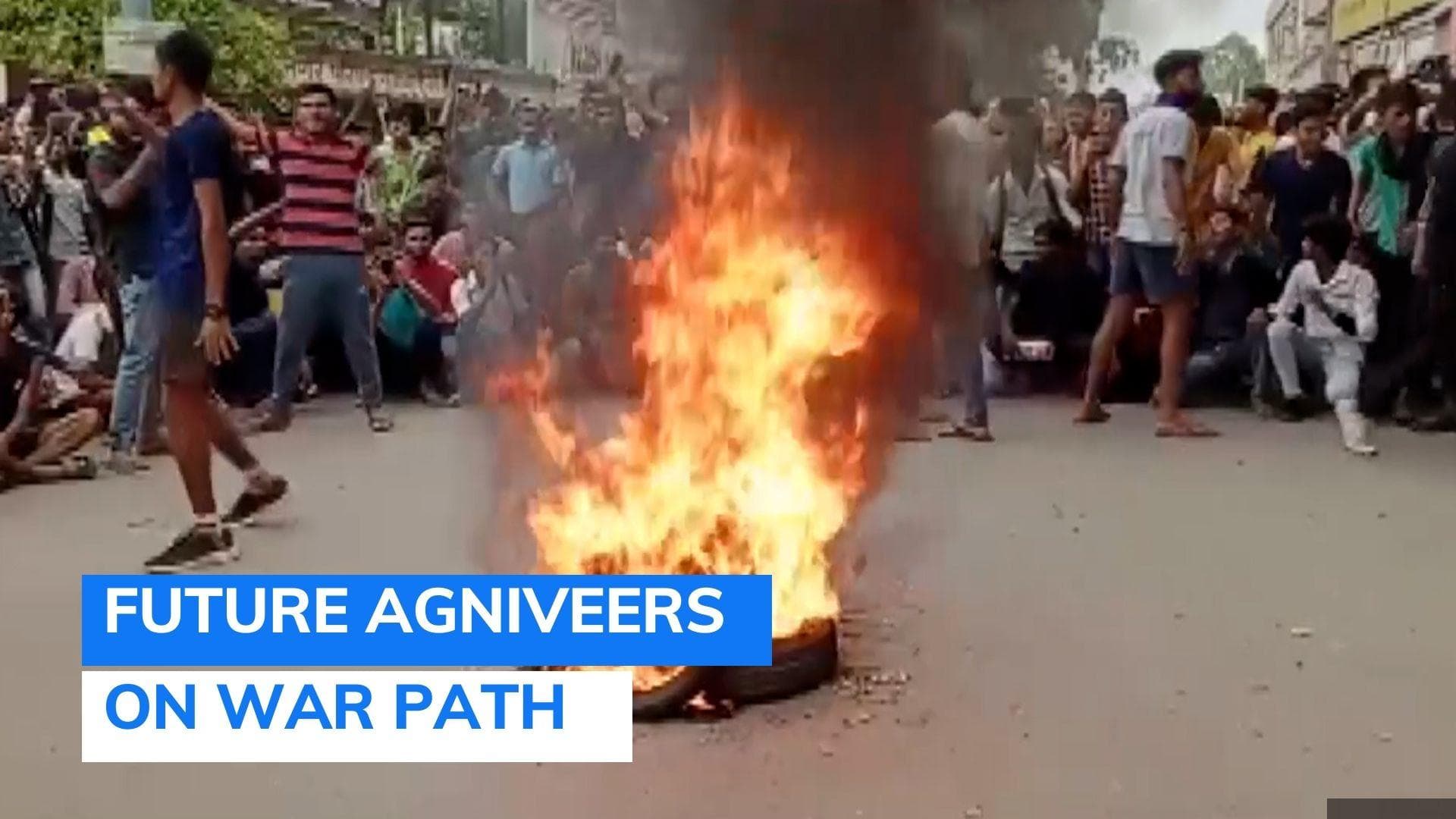 Agnipath protests: clashes escalate in Bihar, police fire tear gas | Watch