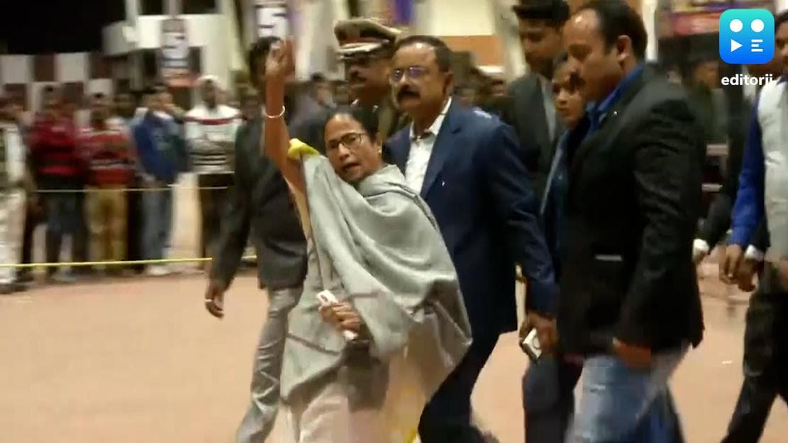 Mamata Banerjee: মমতার বিমানে বিভ্রাট, কেন্দ্রকে হলফনামা দিতে বলল আদালত