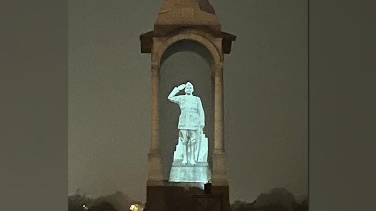 Netaji statue at India Gate: ইন্ডিয়া গেটে গ্র্যানাইটের নেতাজি-মূর্তি বসানোর কথা ঘোষণা করলেন প্রধানমন্ত্রী