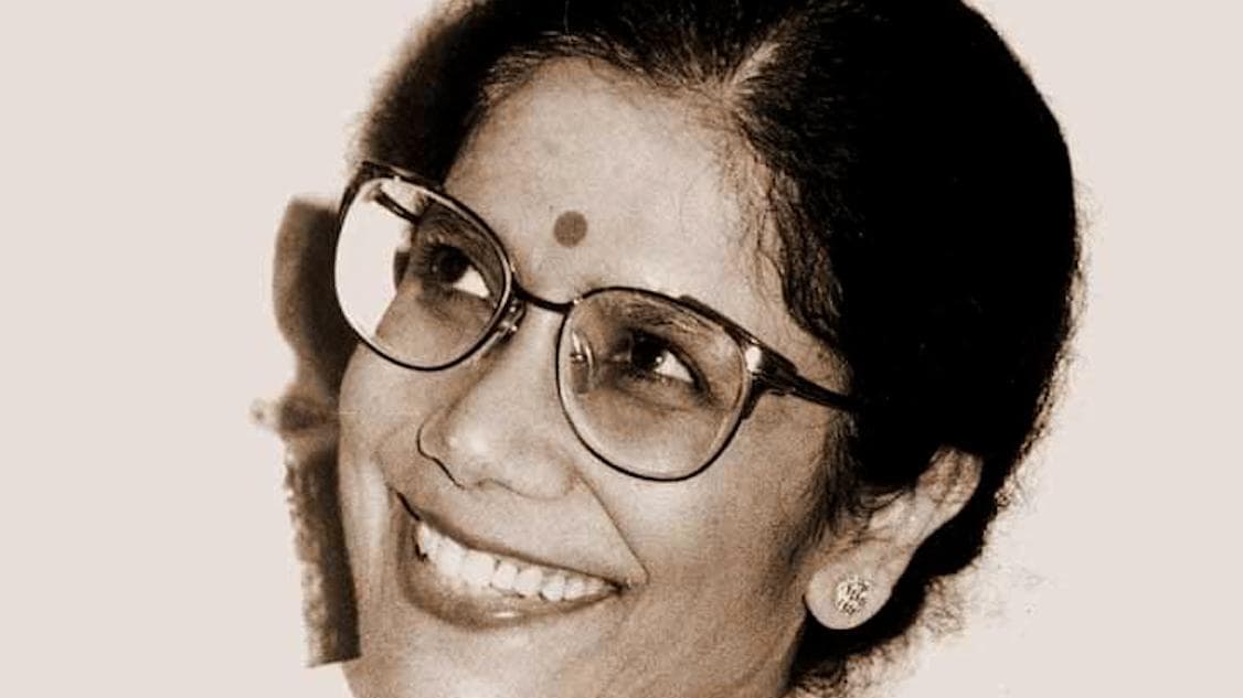 Sandhya Mukherjee last rite : রবীন্দ্রসদনে শায়িত প্রয়াত শিল্পীর দেহ, সফর কাটছাঁট করে ফিরছেন মুখ্যমন্ত্রী