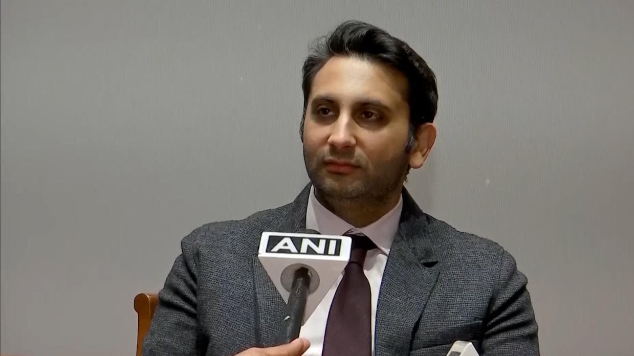 Adar Poonawalla: ओमिक्रॉन वेरिएंट पर Covishield के असर का जल्द लगेगा पता, बूस्टर डोज़ मुमकिन 