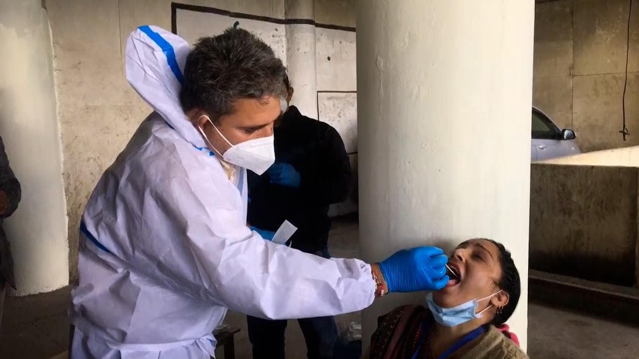 India Covid Update : দেশে গত ২৪ ঘণ্টায় কোভিডে আক্রান্ত ৯,২১৬ জন, মৃত ৩৯১