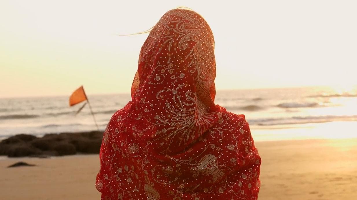 Aquila row: ediorji poll shows saree is 'smart casual', social media users settle the debate