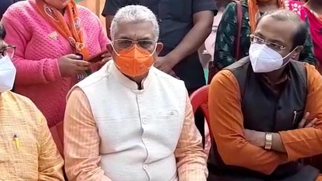 Dilip Ghosh: করোনা বিধিতে রোখা হচ্ছে বিরোধী প্রচার, ছাড় তৃণমূলকে, অভিযোগ দিলীপের