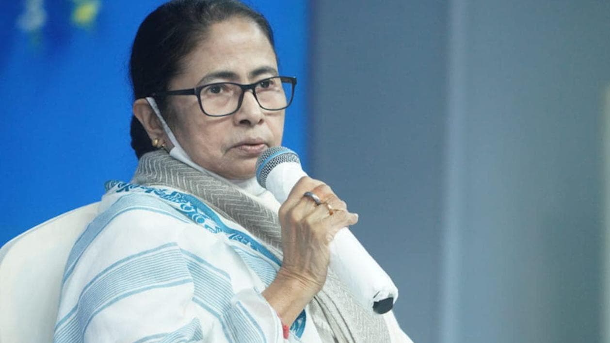 Mamata Banerjee: দিল্লির ধাঁচে মুম্বইতেও বঙ্গ ভবন বানাতে চায় রাজ্য সরকার, শিবসেনার কাছে জমি চাইলেন মমতা