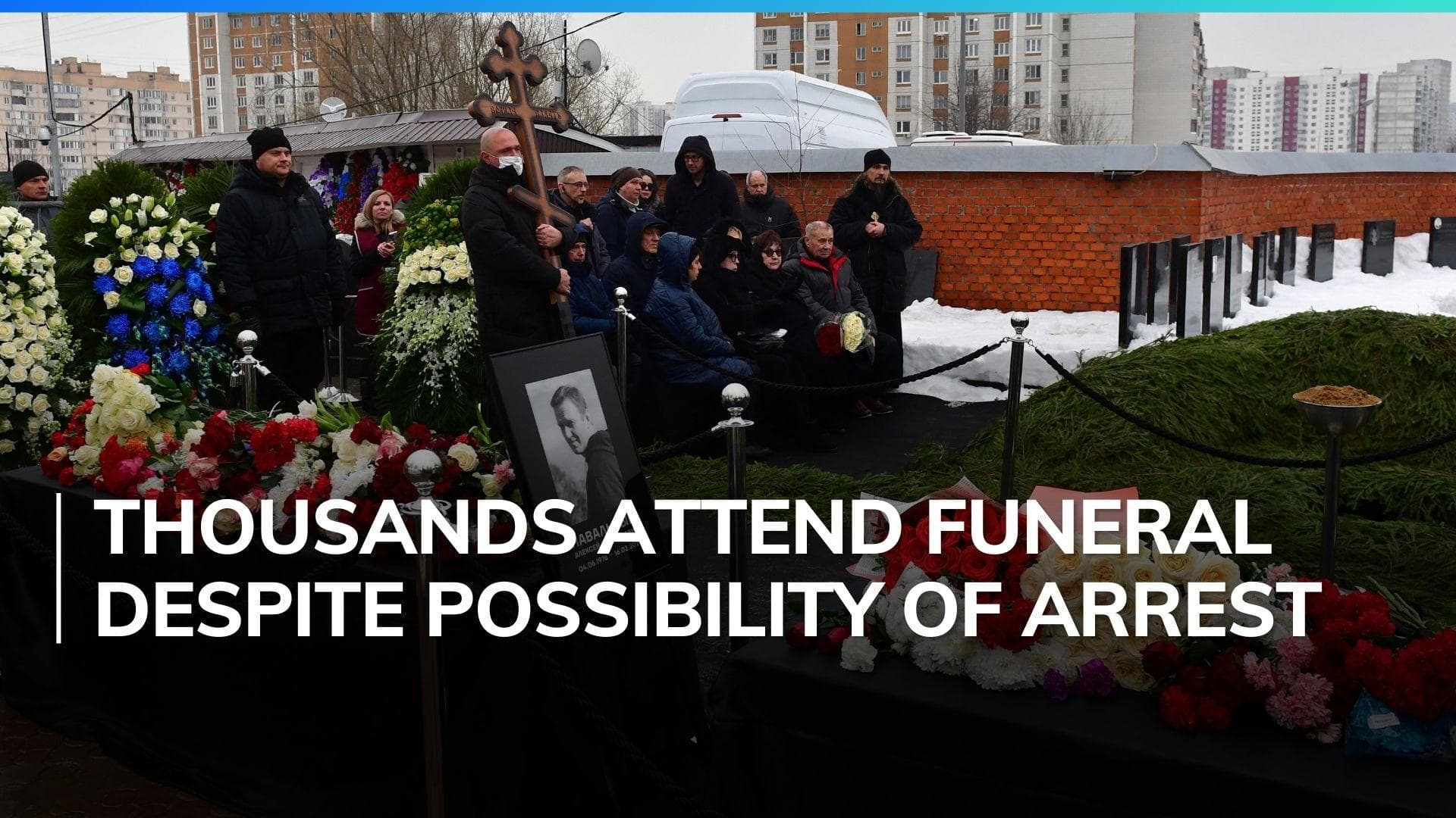 'We won't forget you!': Alexei Navalny mourners bid farewell