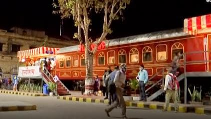 Restaurant on Wheels: रेस्टोरेंट ऑन व्हील्स में उठाइए शाही खाने का स्वाद, नागपुर में अनूठा रेस्टोरेंट