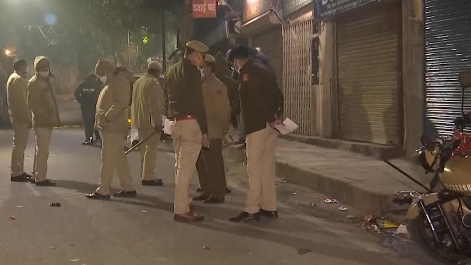 Delhi: Firing near Red Fort, 3 injured in alleged road rage case