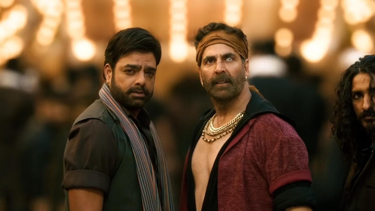 'Bachchhan Paandey' song 'Saare Bolo Bewafa': Akshay Kumar breaks the dance floor with his dance moves