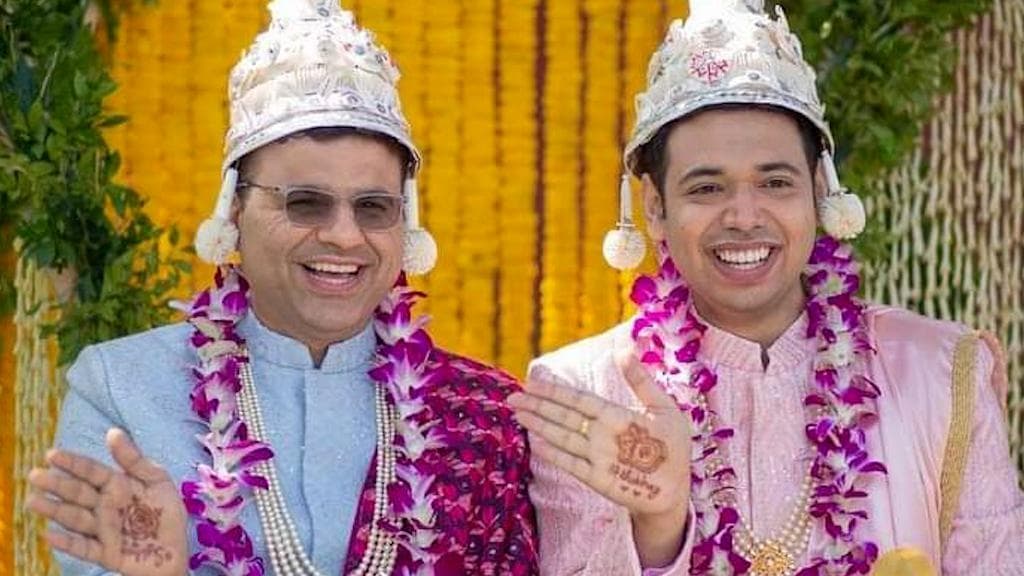 Gay Couple Marriage in Telengana: তেলেঙ্গানায় প্রথম সমকামী বিয়ে, উদযাপনে সামিল ছেলের পরিবার
