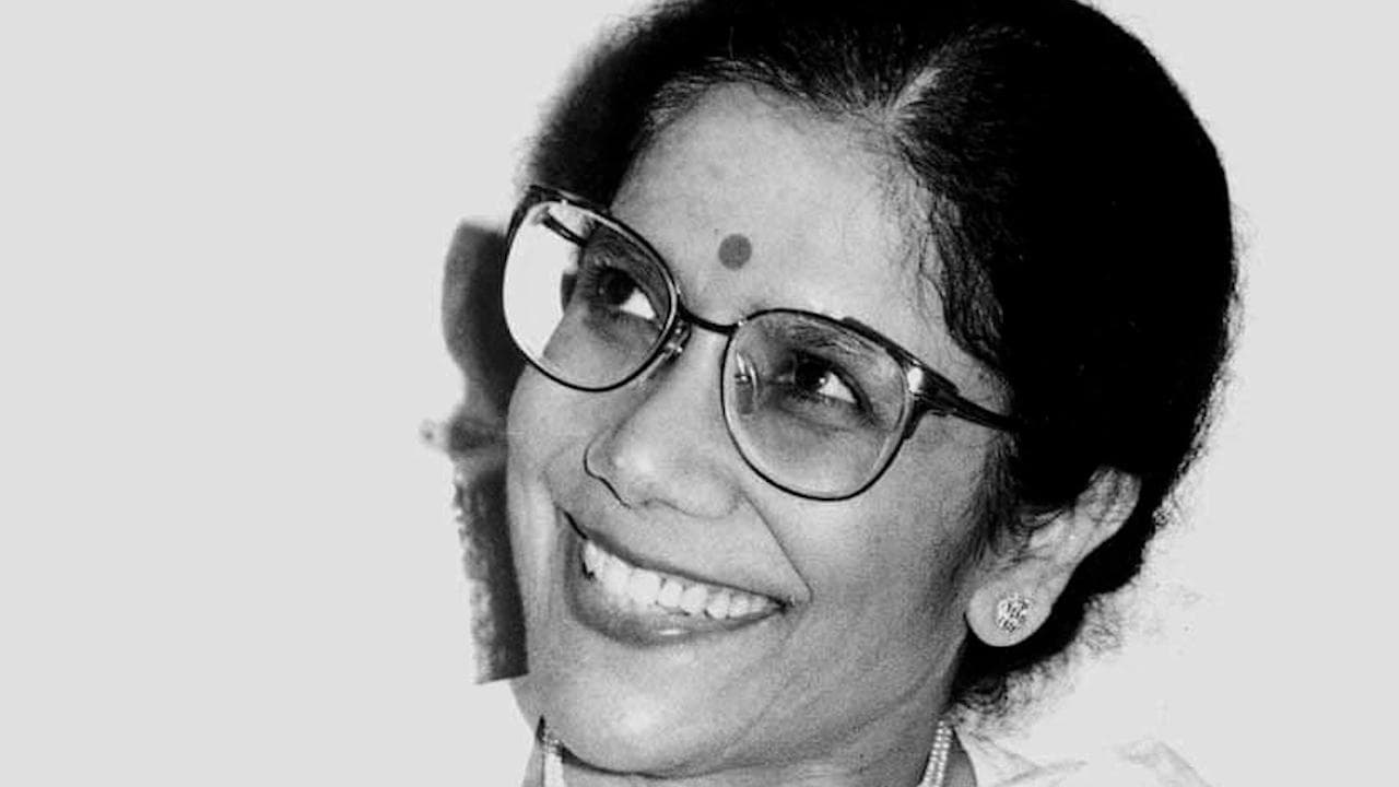 Sandhya Mukherjee: গানেই থাকবে সন্ধ্যার ইন্দ্রধনু, শেষ হল বাংলা গানের এক শতাব্দী