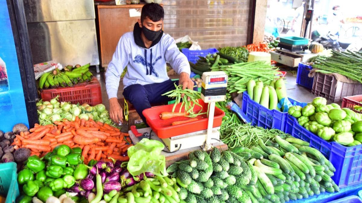 Vegetables Price Hike: देश में आसमान छू रहे सब्जियों के दाम, जानिए इस महंगाई की क्या है बड़ी वजह?