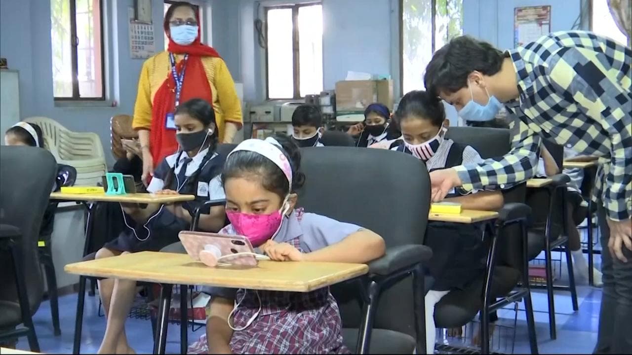 Budget 2022: অনলাইন শিক্ষাই ভবিষ্যৎ! ডিজিটাল বিশ্ববিদ্যালয় গড়ার ঘোষণা অর্থমন্ত্রীর