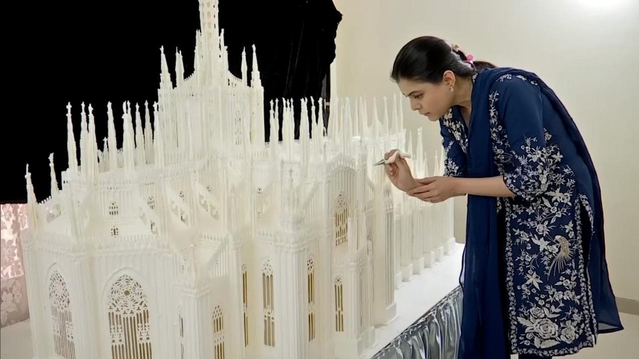 100KG Cake: ক্যাথিড্রালের আদলে এক মাসে তৈরি ১০০ কেজি ভেগান কেক, বিশ্বরেকর্ড পুনের কেকশিল্পীর