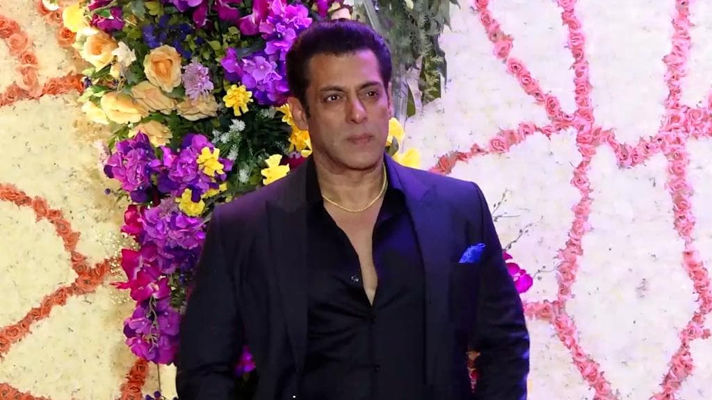 Salman Khan: সলমনের জীবন নিয়ে ডকু সিরিজ, রাখ ঢাক ছাড়াই ধরা থাকছে ভাল-মন্দ সবটা