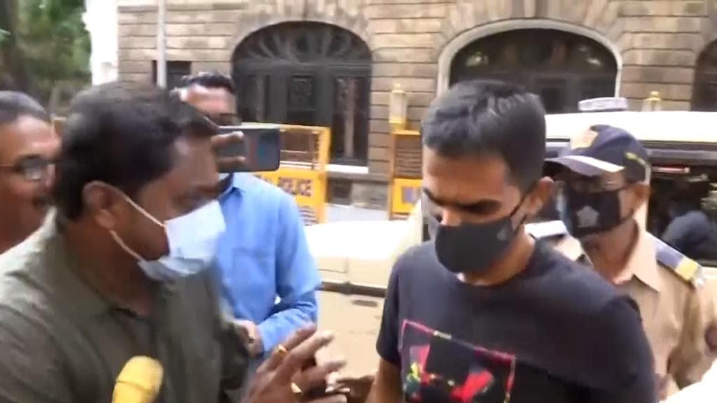 Mumbai Drugs Case: समीर वानखेड़े ने कोर्ट में कहा- मुझे निशाना बनाया जा रहा है, मैं हर जांच के लिए तैयार