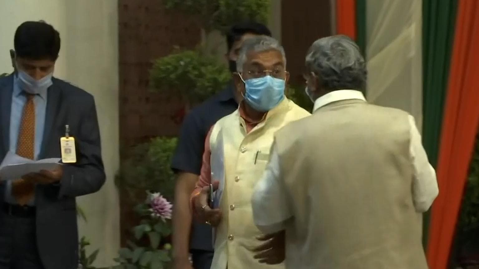 Dilip Ghosh: রাজীব বন্দ্যোপাধ্যায়ের ঘর ওয়াপসির দিনই দিলীপ ঘোষের বিতর্কিত পোস্ট