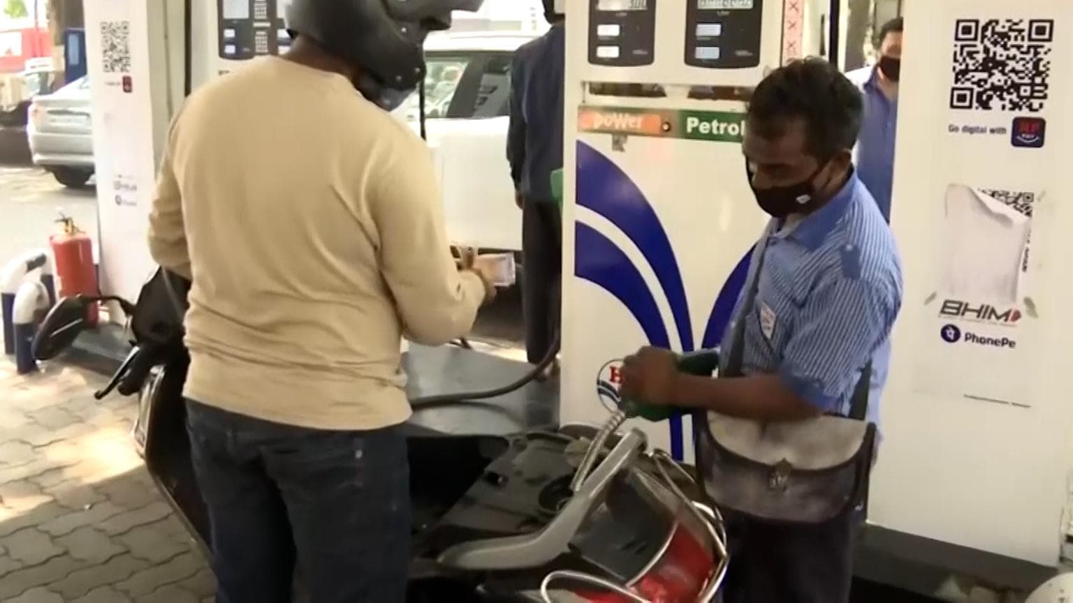 14th increase in last 20 days: Petrol, diesel prices hiked again!
