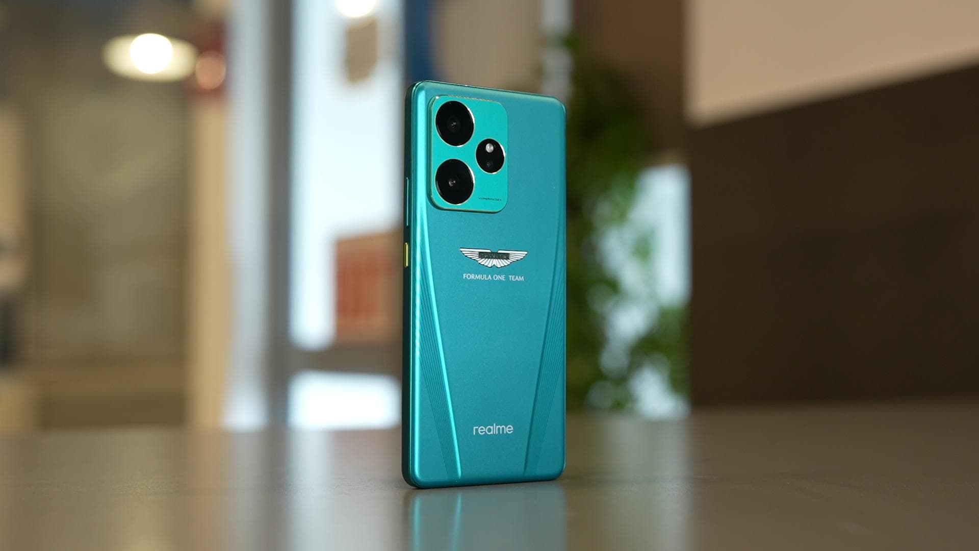 Realme GT 7 Dream Edition ASMR Unboxing: A limited-edition masterpiece for F1 fans