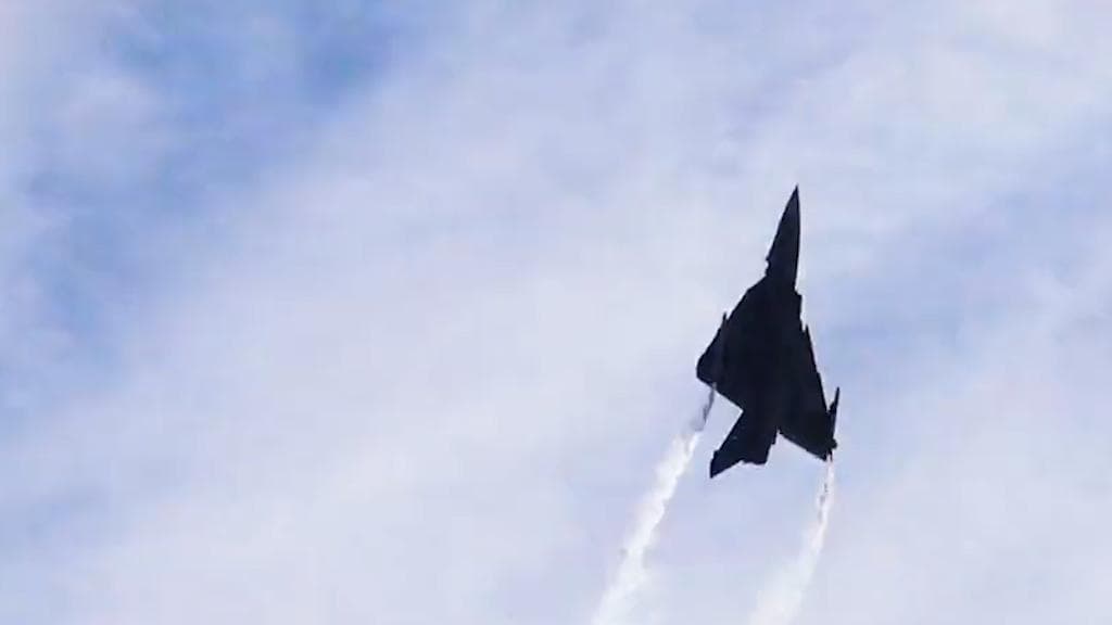 Republic Day 2022: ৭৩ তম প্রজাতন্ত্র দিবসে রাজপথজুড়ে শোভা বাড়াবে কোন কোন যুদ্ধবিমান