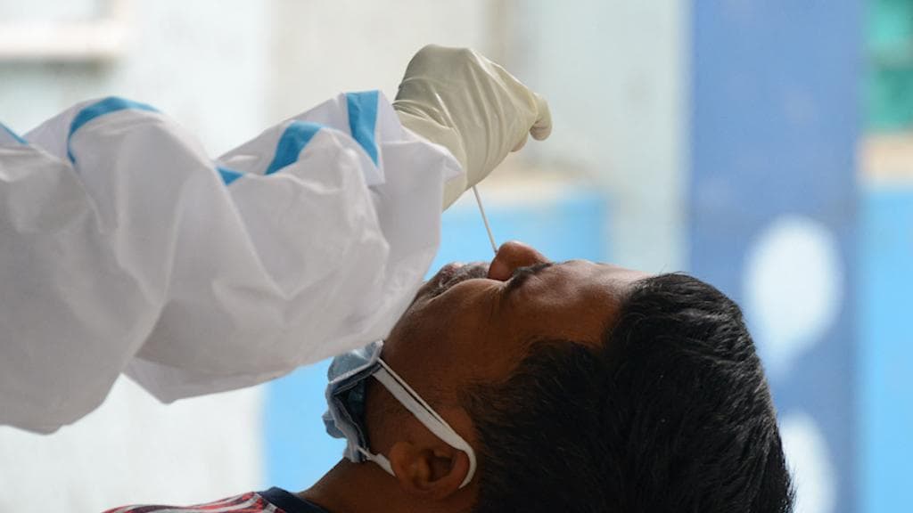 West Bengal Covid-19: রাজ্যে একদিনে করোনায় আক্রান্ত ১০২, টানা চারদিন মৃত্যুশূন্য বাংলা