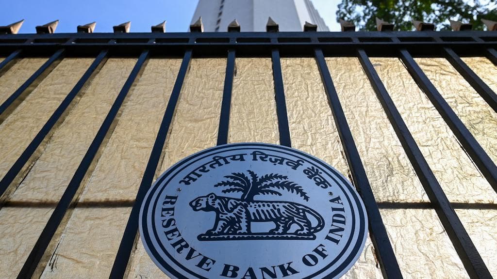 Bank Holidays in March: মার্চ ১৩ দিন বন্ধ থাকছে ব্যাঙ্ক, দেখে নিন ছুটির পূর্ণাঙ্গ তালিকা