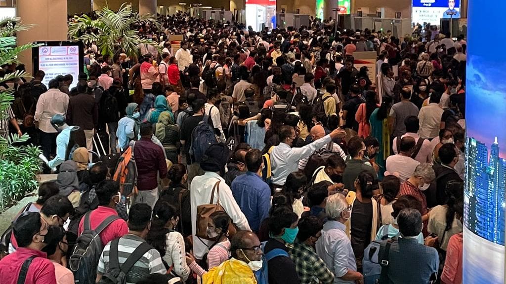 Watch: Mumbai airport in a mess with crowd, chaos & missed flights