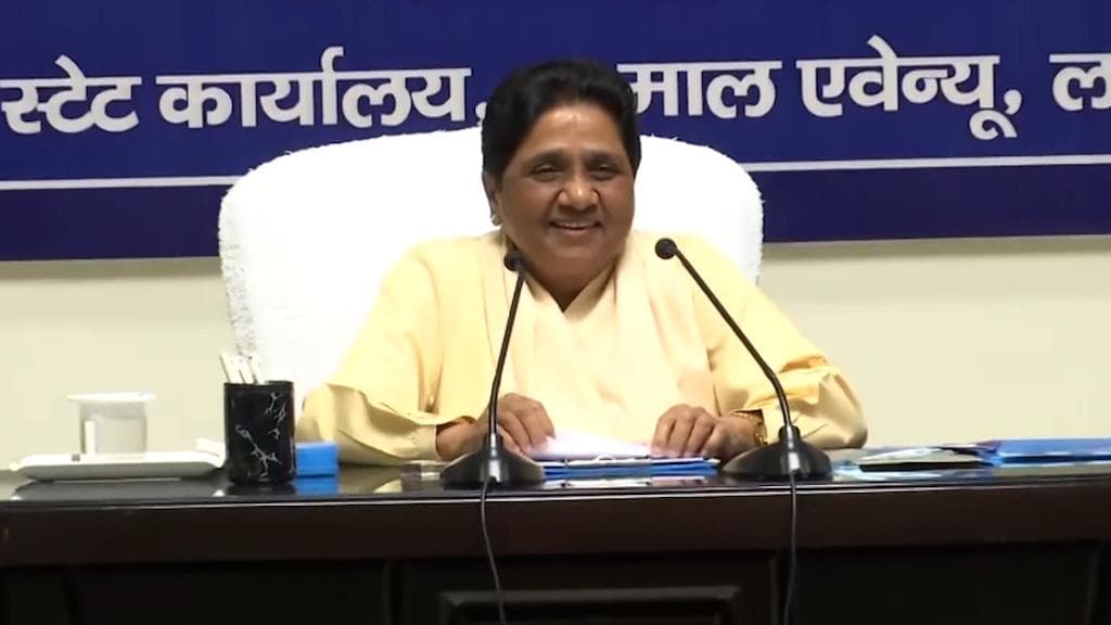 'मिशन UP' के लिए मायावती का एक्शन प्लान, सतीश मिश्र को सौंपी ब्राह्मण वोटरों को साधने की जिम्मेदारी