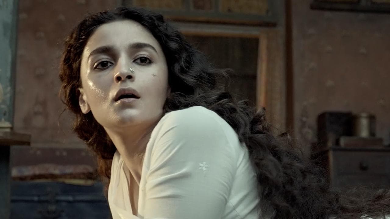 Gangubai Kathiawadi Trailer Out: 'गंगूबाई काठियावाड़ी' का ट्रेलर रिलीज, आलिया भट्ट का धाकड़ अंदाज