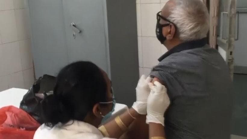 Vaccination: महामारी के दौर में एक और उपलब्धि! भारत में हर चौथे शख्स को लगी कोरोना की वैक्सीन  