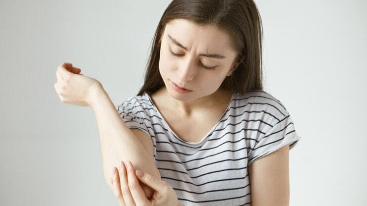 Tips to prevent and treat sports-induced skin injuries, including chafing