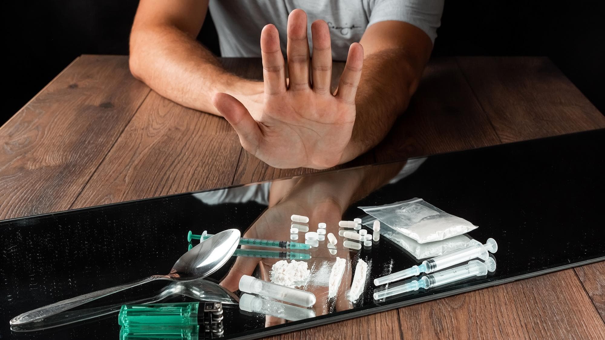 Worried that your kid might have a drug problem? Look out for these signs!