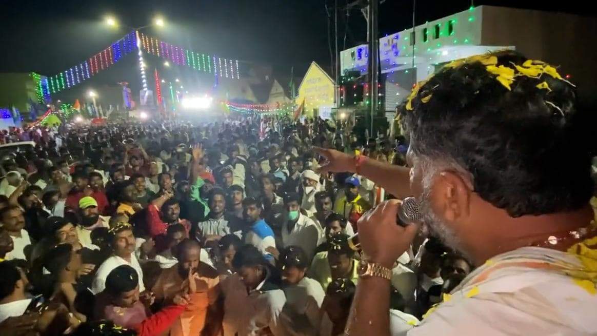 कोरोना नियमों की उड़ी धज्जियां, कांग्रेस ने निकाली 11 दिनों की पदयात्रा 