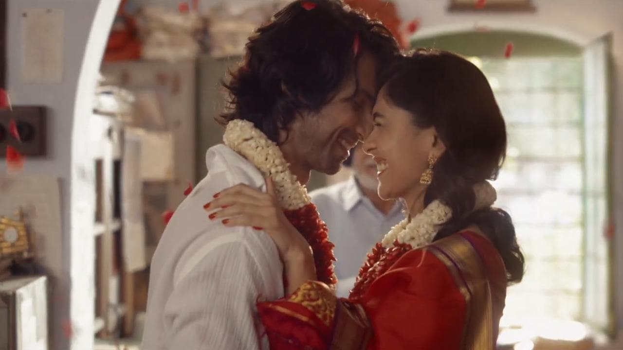 'Jersey' song 'Maiyya Mainu': You can't miss Shahid Kapoor and Mrunal Thakur’s scorching chemistry!