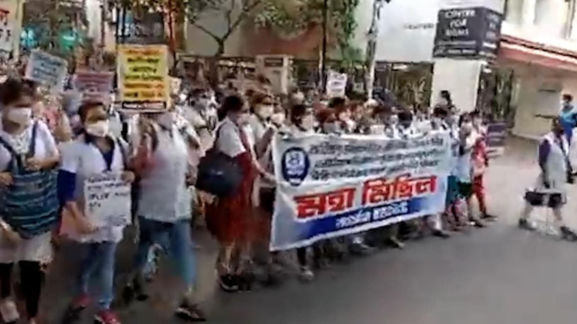 SSKM Nurses Strike: বেতন বৈষম্য ও বদলির প্রতিবাদ, শনিবার ফের মিছিল SSKM-এর নার্সদের