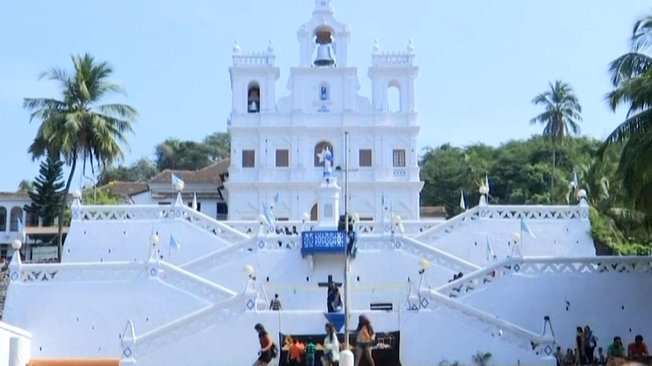 Goa: ওমিক্রন আতঙ্কে কাঁটা দেশ!  জোড়া টিকা থাকলে তবেই ঢোকা যাবে গোয়ার রেস্তোরাঁয়