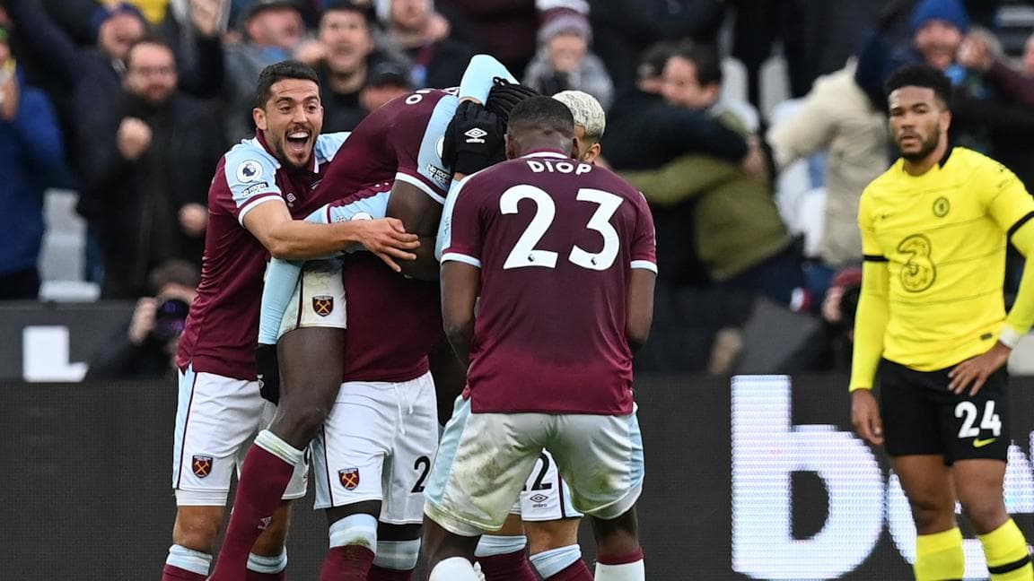 EPL: শীর্ষে থাকা চেলসিকে হারিয়ে লিগ টেবিলের লড়াই জমিয়ে দিল ওয়েস্ট হ্যাম