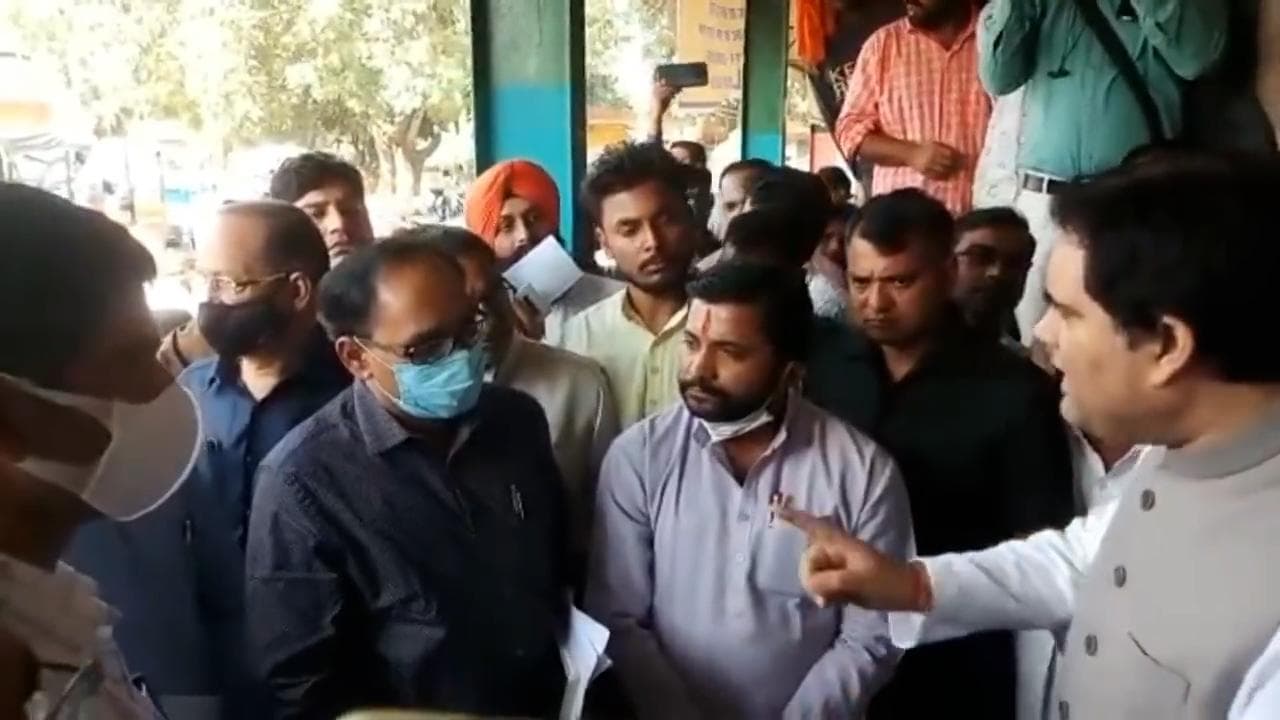 BJP सांसद Varun Gandhi का योगी सरकार पर हमला, कहा- UP का किसान पूरी तरह से बर्बाद हो चुका है