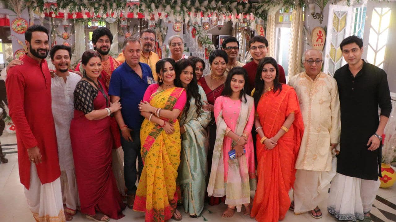 Tele Serial Mithai : সরস্বতী পুজোয় উচ্ছেবাবুর হাতে ইংরেজিতে হাতেখড়ি মিঠাইয়ের, স্লেটে কী লিখল মিঠাই ?