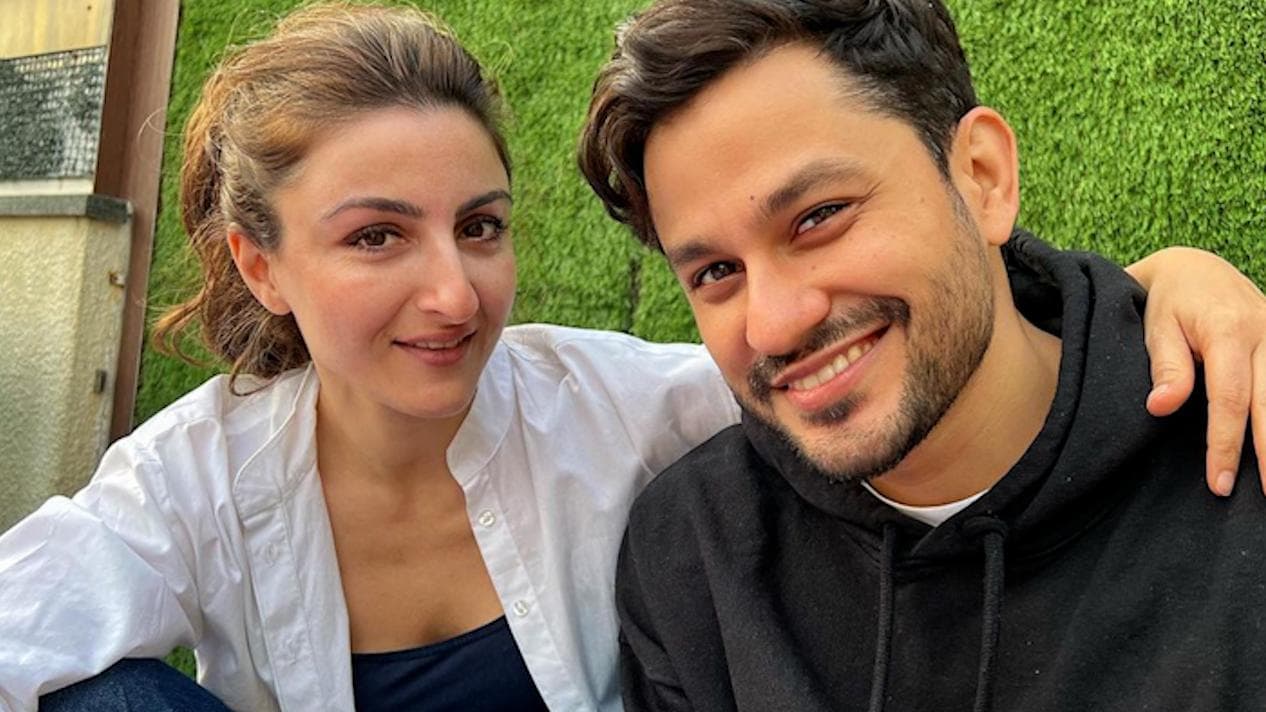 Soha Ali Khan and husband Kunal Kemmu celebrate 7th anniversary, share romantic posts