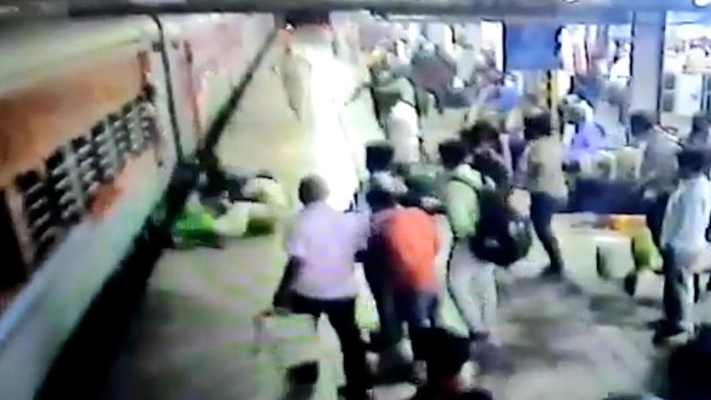 On cam: RPF jawan saves pregnant woman from falling into gap between moving train and platform