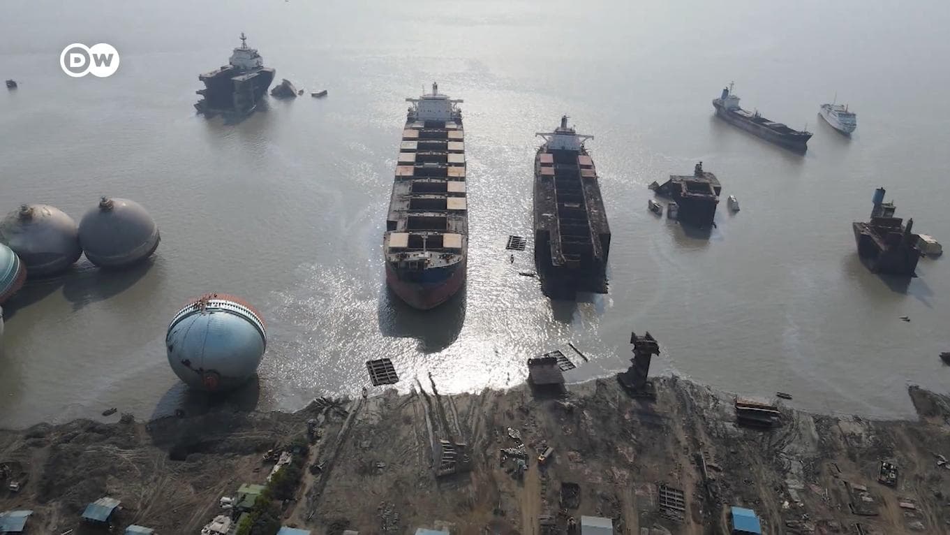 Scrapping ships in Bangladesh