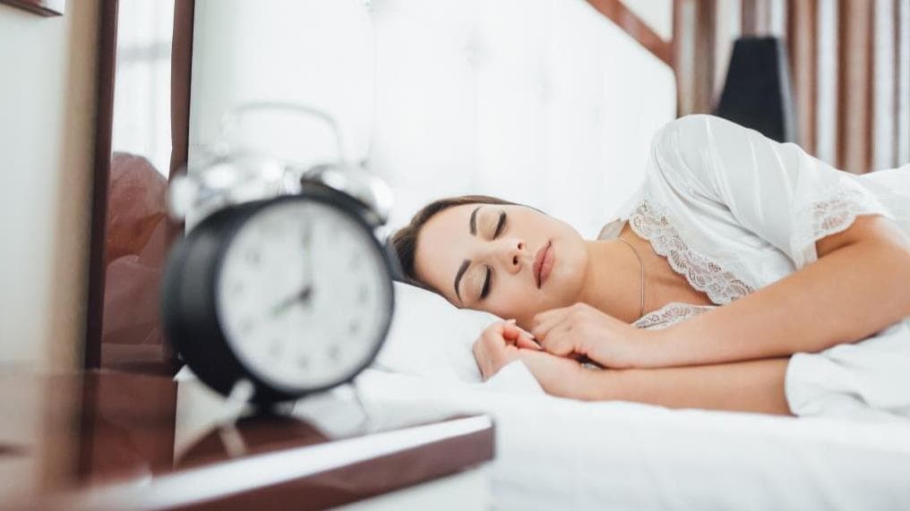 क्या आप सही समय पर सोते हैं? जानिये क्या है सोने का सही समय 