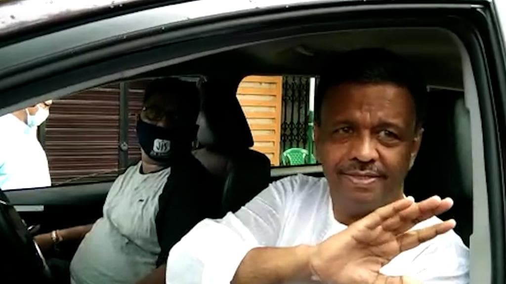 Firhad Hakim: নির্বাচনের আগের রাতে আত্মহত্যা ফিরহাদের 'বন্ধু' ভবানীপুরের বিজেপি কর্মীর