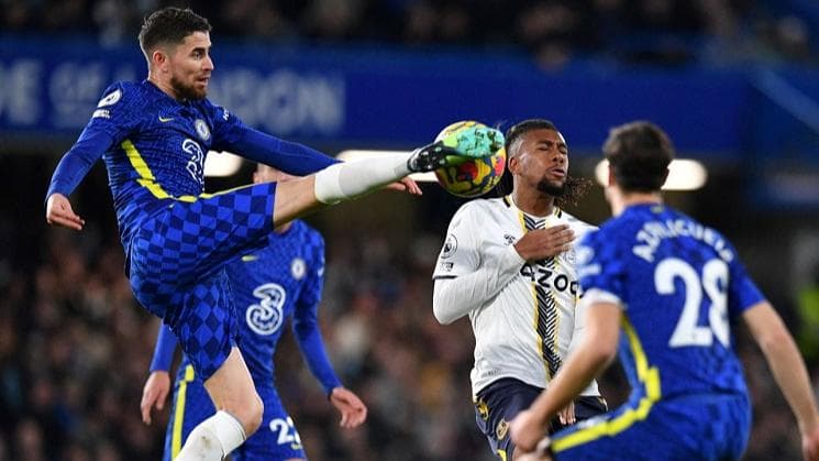 Premier League: Late drama at Stamford Bridge as Chelsea held to a draw