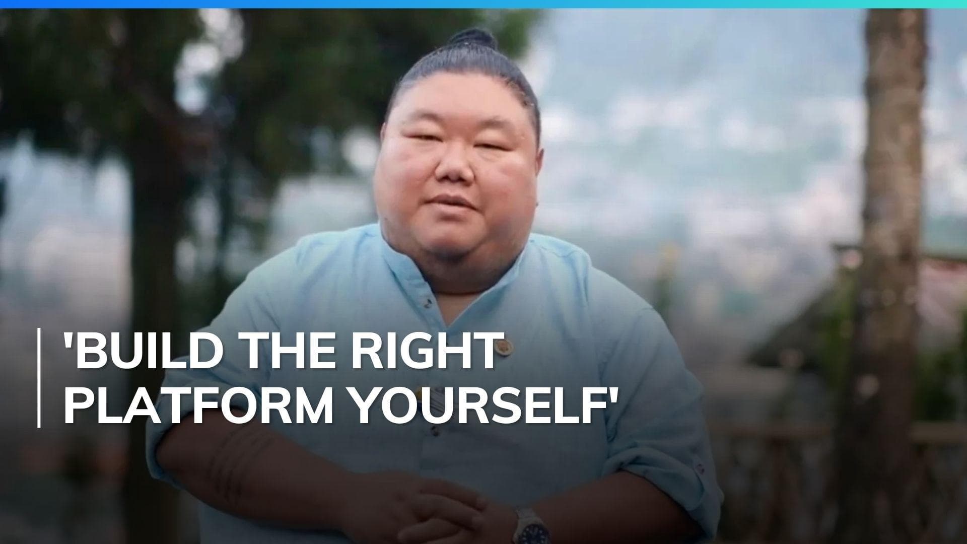 'Don't wait for platform': Indore's dancing cop leaves Nagaland Minister impressed