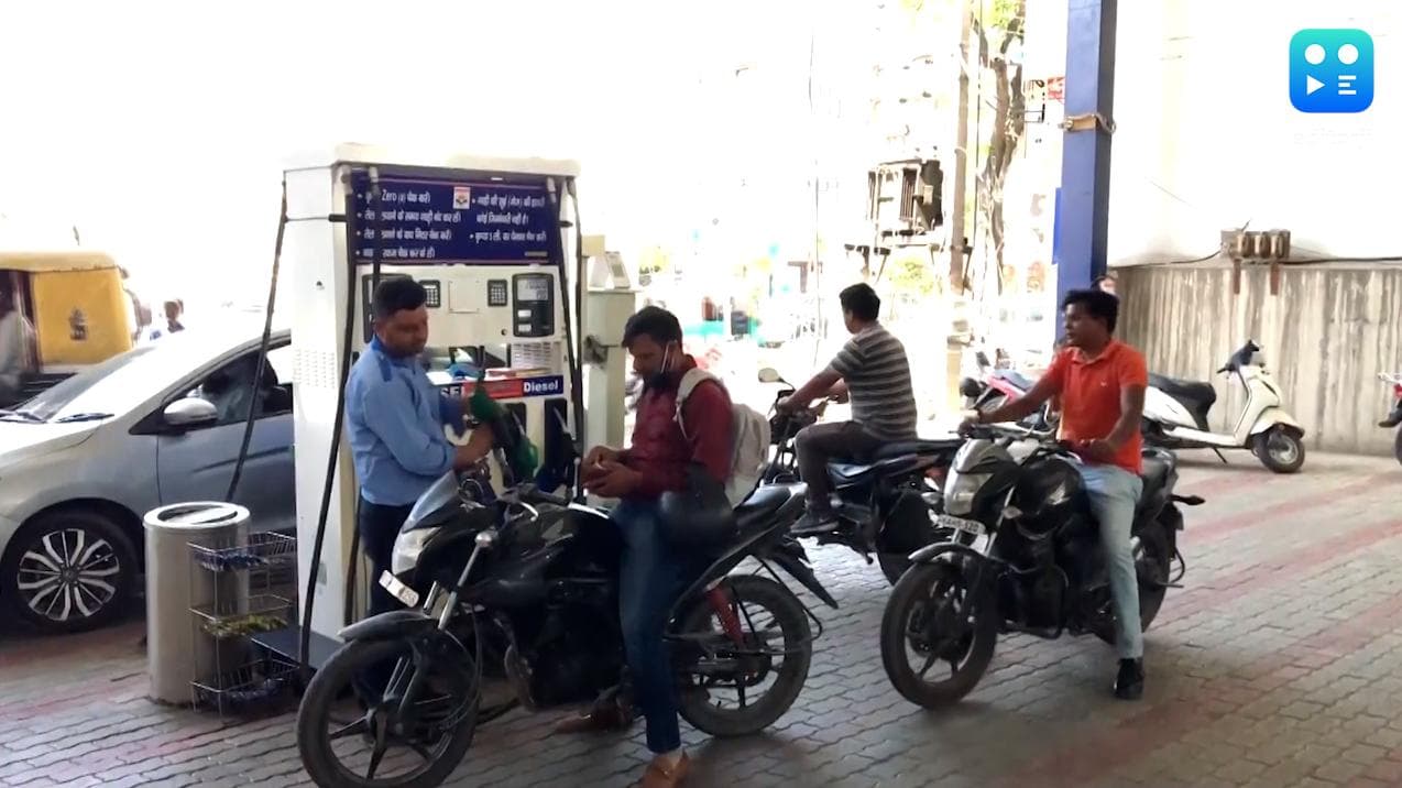 Fuel Price hike: মধ্যবিত্তের মাথায় হাত! ৯ দিনে ৮ বার দাম বাড়ল পেট্রোল-ডিজেলের