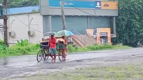 Bengal Weather Update: আজ থেকে বৃষ্টি বাড়ছে দক্ষিণবঙ্গে, সঙ্গে বইবে ঝোড়ো হাওয়া