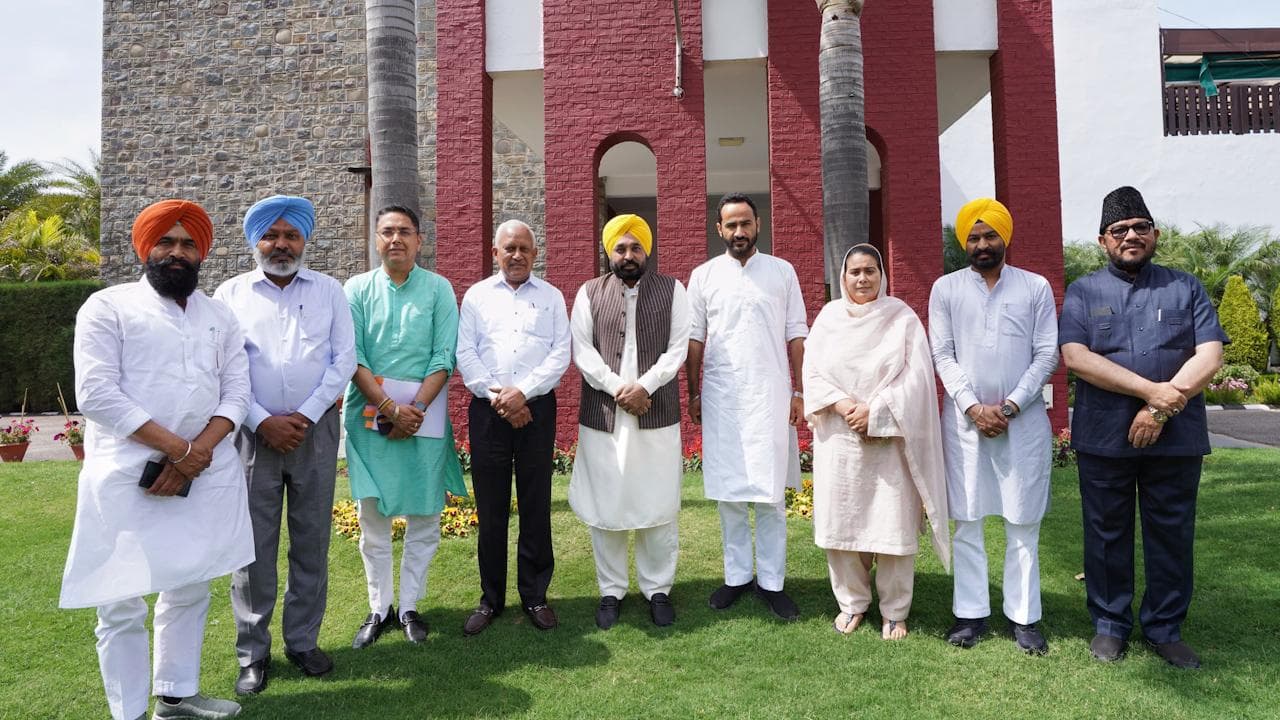 Punjab CM to AAP leaders: take 'positive agenda' and seek votes