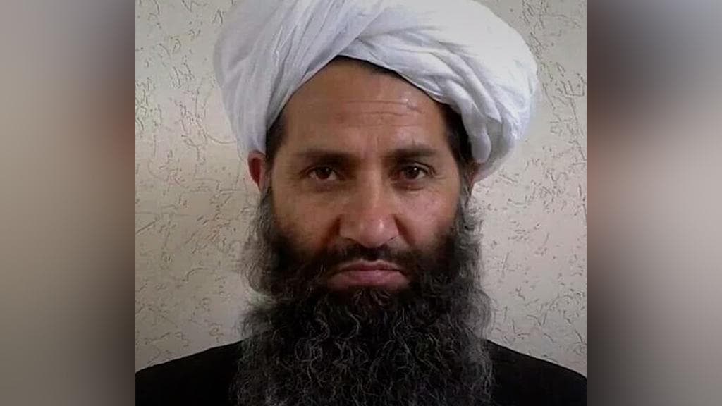 Taliban Rule in Afghanistan: প্রকাশ্যে এলেন তালিবান নেতা আখুন্দজাদা, ঘুরে দেখলেন ধর্মীয় শিক্ষার স্কুল